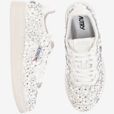 Autry Low-top Sneakers With Clean Silhouette And Rounded Toe In Multi