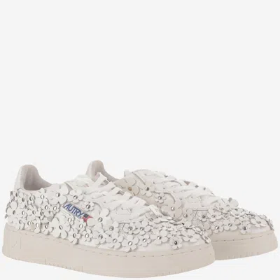Autry Low-top Sneakers With Clean Silhouette And Rounded Toe In Multi