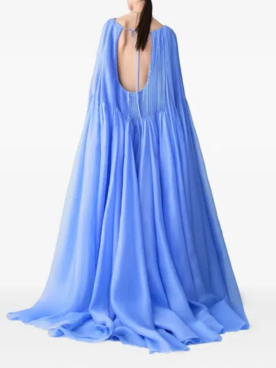 褶饰斗篷式礼服