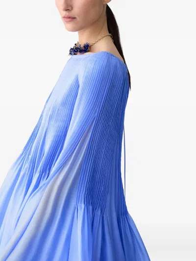 褶饰斗篷式礼服