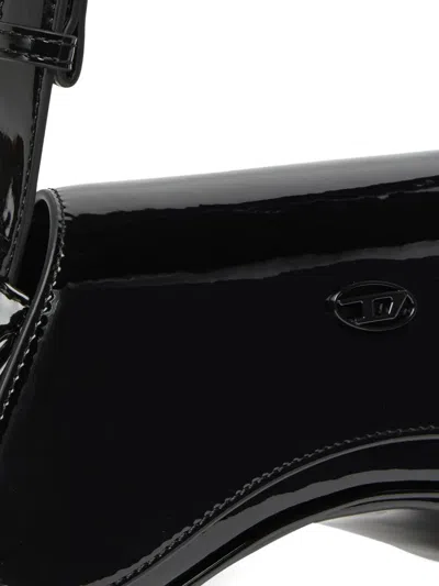 Diesel Curved Black Play Clutch With Glossy Finish And Magnetic Closure In Black