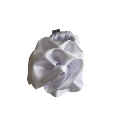 Sylki Women's White Flower Applique Hair Tie In White