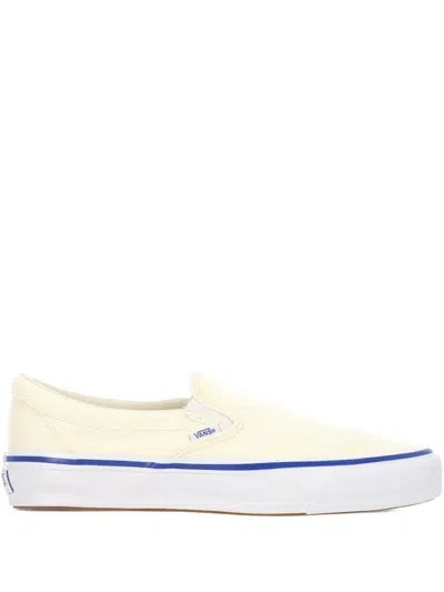 Vans Slip-on Sneakers In White