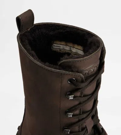 Tod's Ankle Boots High-top Silhouette In Brown