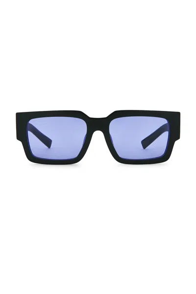 Prada Rectangular Sunglasses In Black