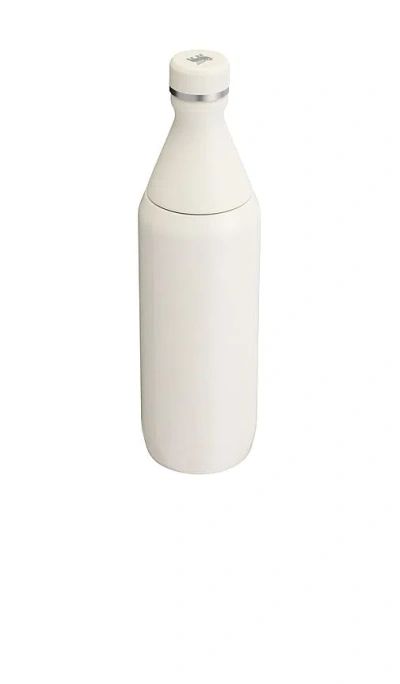Stanley The All Day Slim Bottle 20 oz In White