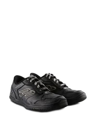 Balenciaga Hamptons Worn-out Low-top Leather Sneakers In Black