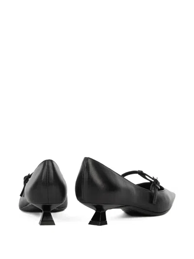 T字带尖头高跟鞋