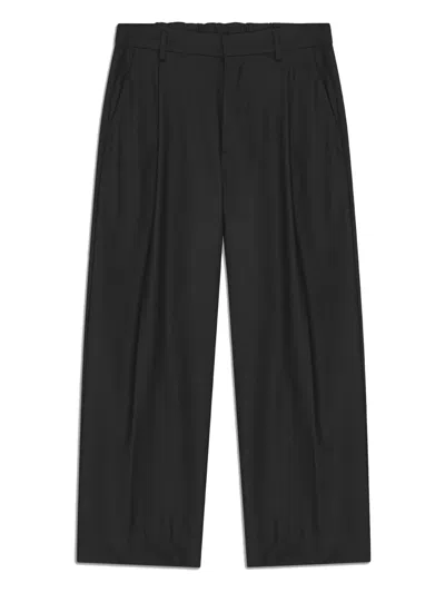 Nn07 Pleated Trousers In Black