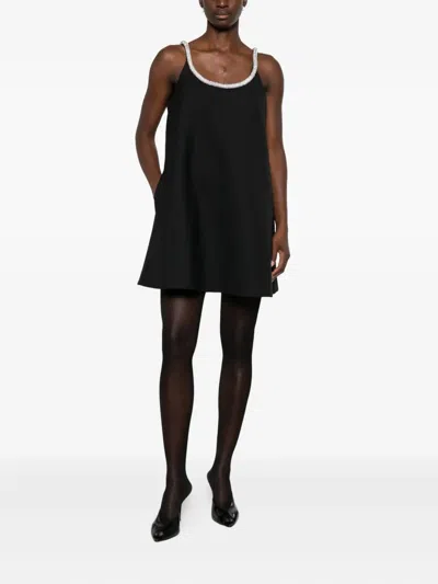 A字贴花迷你连衣裙