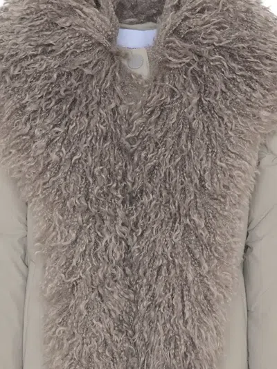 人造皮草边饰外套