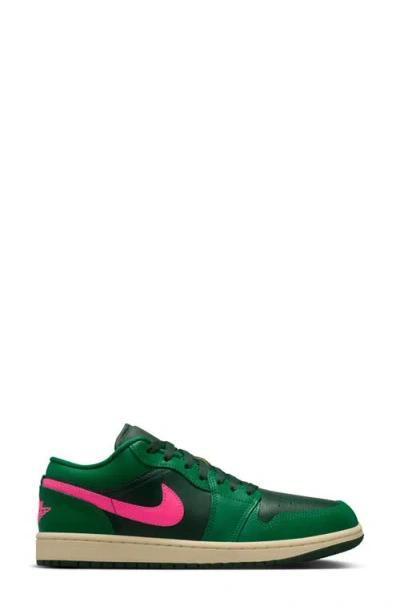 Jordan Low Swoosh Trainers In Green
