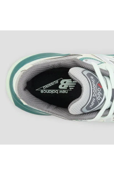 New Balance 990v6 Panelled Sneakers In Multi