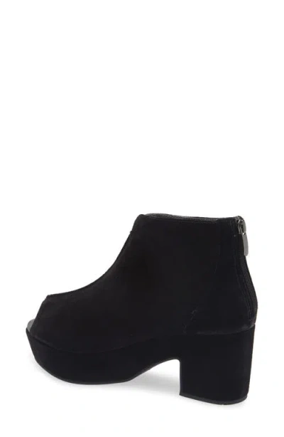 Chocolat Blu Gabe Open Toe Platform Bootie In Black