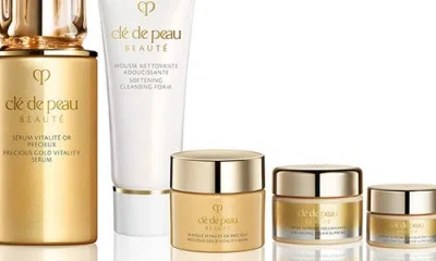 Clé De Peau Beauté Plump & Firm Gold Collection ($421 Value) In Gold