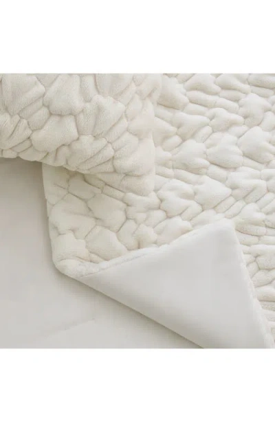 Ugg(r) Dafni Comforter & Shams Set In White