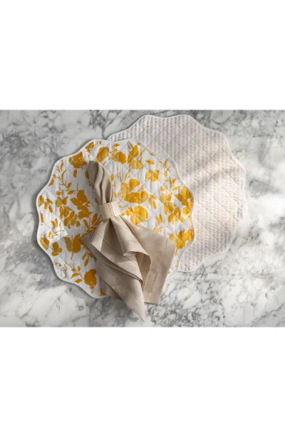 Matouk Set Of 4 Reversible Quilted Placemats In Pink