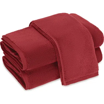 Matouk Milagro Fingertip Towel In Red