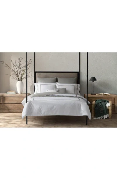 Matouk Louise Duvet Cover In White