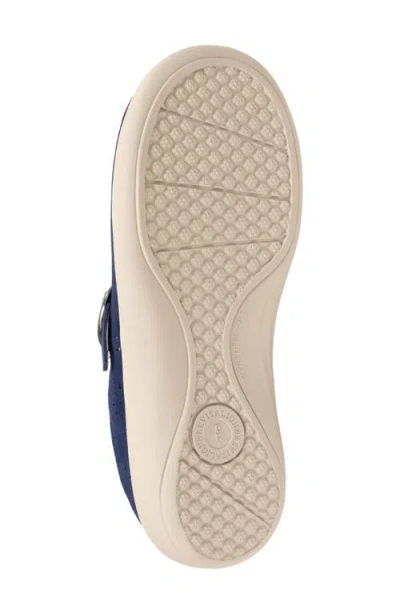 Revitalign Siesta Eclipse Clog In Blue