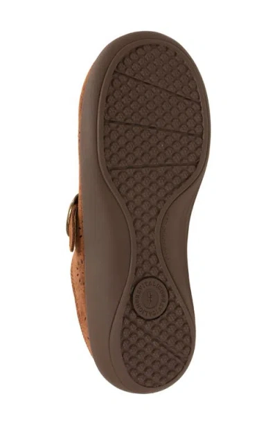 Revitalign Siesta Eclipse Clog In Brown