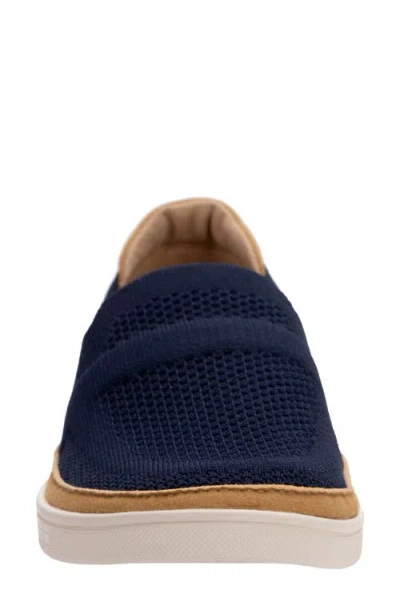 Revitalign Mariner Soho Slip-on Sneaker In Blue