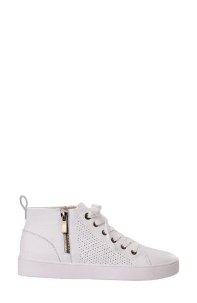 Revitalign Emma Sneaker In White