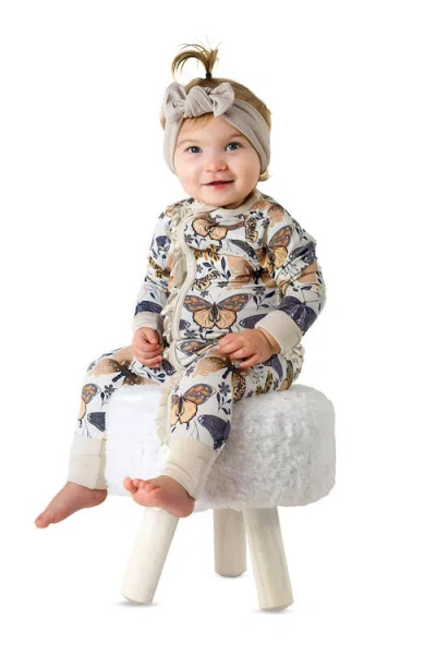 Fletch Flutter Ruffle Snoozer In Sand