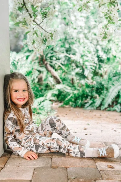 Fletch Flutter 2 Piece Pajama Set In Sand