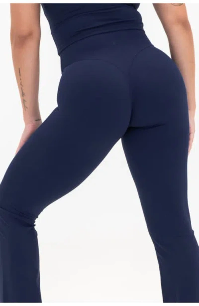 Vitality Cloud Ii Trouser In Blue