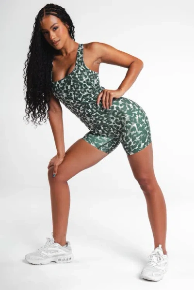 Vitality Pulse Volley Short In Green