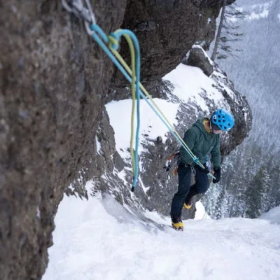 Rab Vapour-rise Summit Jacket In Green