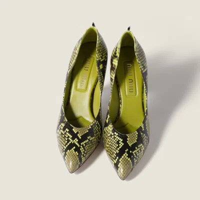Miu Miu Python-print Ayers Leather Pumps In Green