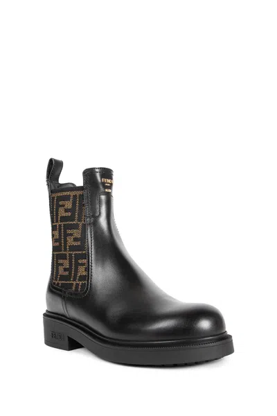 Fendi Filo Chelsea Boots In Black