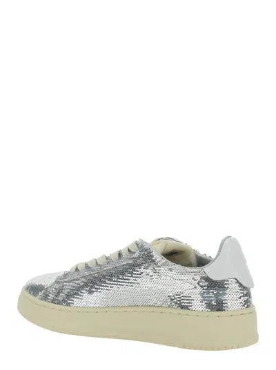 Autry Dallas Low Sparkling Sneakers In Silver And White Sequins Shoes In Silver