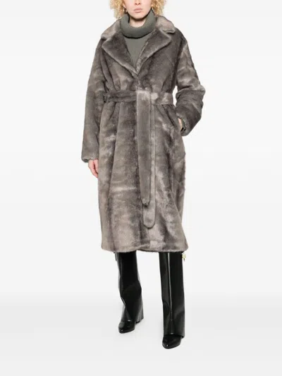 Thelaurent Faux Fur Coat In Gray