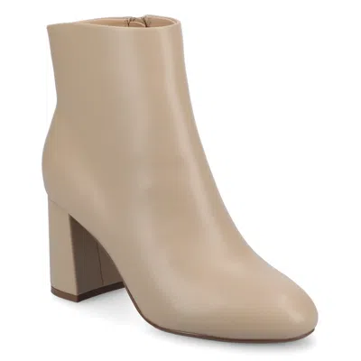 Journee Collection Kit Ankle Boot In Brown