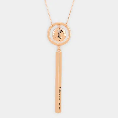 Fashnzfab Follow Your Arrow _ Patterned Arrow Necklace In Gold