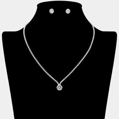 Fashnzfab Cz Round Stone Cluster Point Rhinestone Paved Necklace In Metallic