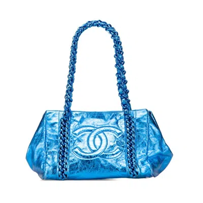 Pre-owned Chanel Leather Tote Bag () In Blue