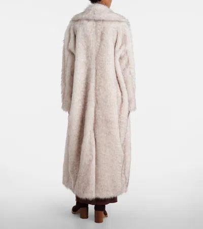 Xu Zhi Oversized Coat In White