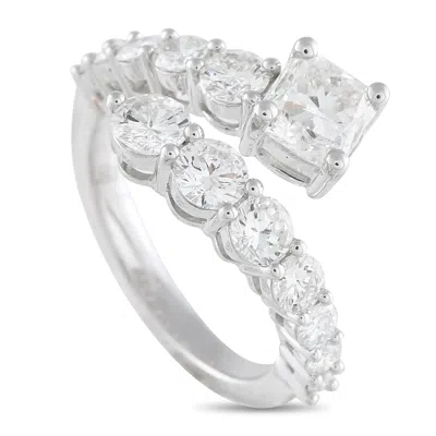 Lb Exclusive 18k White Gold 2.6 Ct Diamond Square Bypass Ring Alr-18742 In Silver