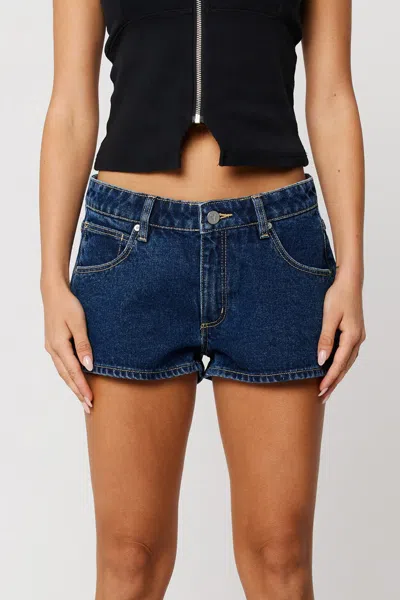 Abrand 99 Low Boyfriend Short Shanae In Black