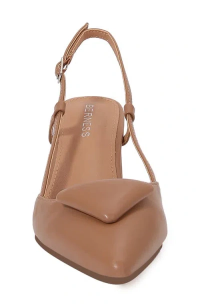 Berness Slingback Pump In Brown