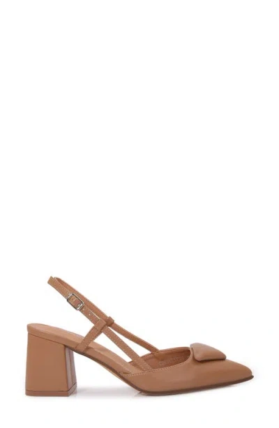 Berness Slingback Pump In Brown