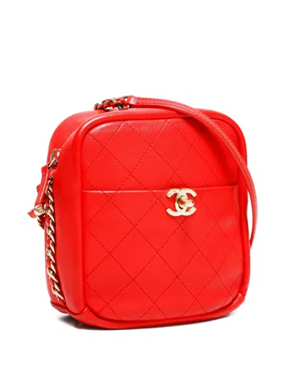 Pre-owned Chanel 2018-2019 Bicolore Shoulder Bag In Red