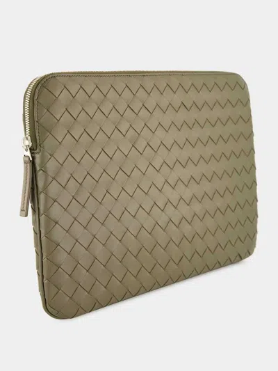 Bottega Veneta Getaway File Package In Green
