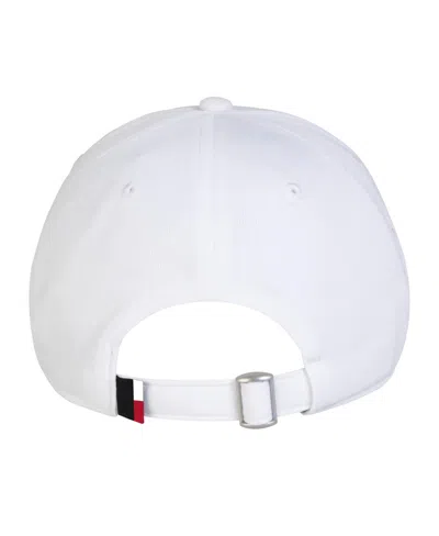 Under Armour Men's White Wisconsin Badgers Sideline Blitzing Accent Adjustable Hat In White