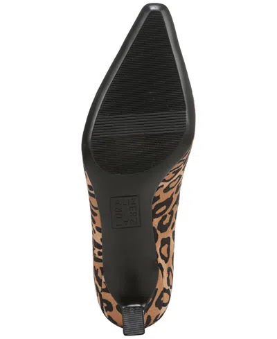 Naturalizer Women's Tylan Point Toe Pump Shoes In Animal Print