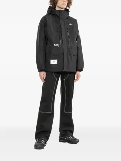 Izzue Logo-embroidered Jacket In Black